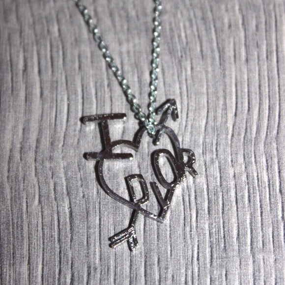 i heart dior necklace